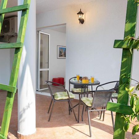 Apartments Oliva โปเรช ภายนอก รูปภาพ