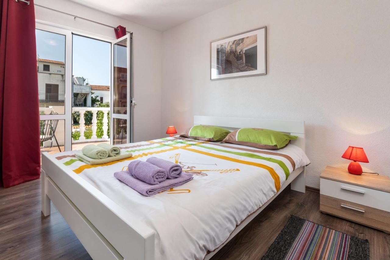 Apartments Oliva โปเรช ภายนอก รูปภาพ